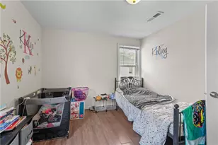 329 Plainfield St, Providence, RI 02909 - Photo 14