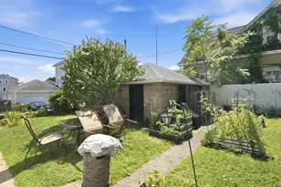 221 Warren Ave, East Providence, RI 02914 - Photo 4