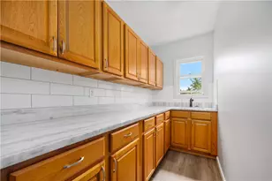 117 Englewood Ave, Pawtucket, RI 02860 - Photo 8