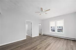 117 Englewood Ave, Pawtucket, RI 02860 - Photo 10