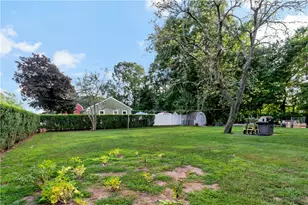 207 Welfare Ave, Warwick, RI 02888 - Photo 16