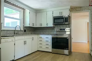 41 Bishop Hill Rd, Johnston, RI 02919 - Photo 8