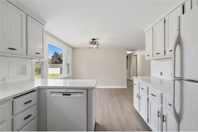 165 Shawmut Avenue, Central Falls, RI 02863 - Photo 8
