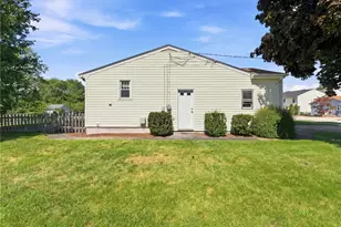 165 Shawmut Ave, Central Falls, RI 02863 - Photo 28