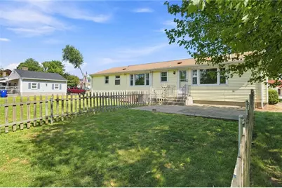 165 Shawmut Avenue, Central Falls, RI 02863 - Photo 32