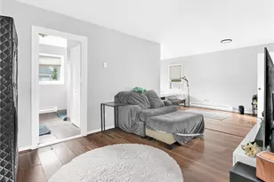 26 Gentian Ave, Providence, RI 02908 - Photo 18