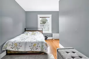 26 Gentian Ave, Providence, RI 02908 - Photo 22