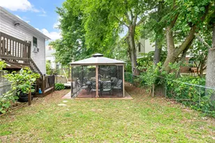 26 Gentian Ave, Providence, RI 02908 - Photo 28