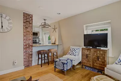 109 Church Street #5, Newport, RI 02840 - Photo 10