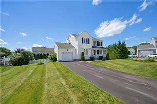 30 Gianna Dr, Cranston, RI 02921 - Photo 4