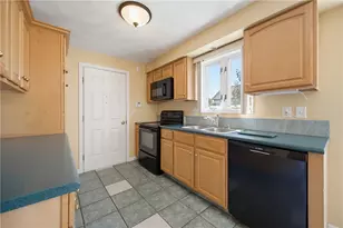 30 Gianna Dr, Cranston, RI 02921 - Photo 14