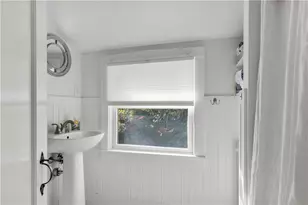 72 Kane Ave, Middletown, RI 02842 - Photo 22