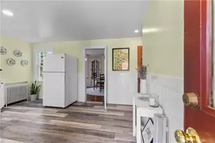 72 Kane Ave, Middletown, RI 02842 - Photo 2
