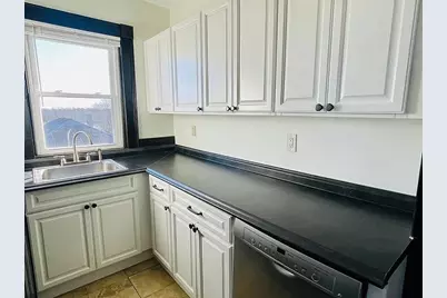 10 Arlington Street #3, East Providence, RI 02914 - Photo 4