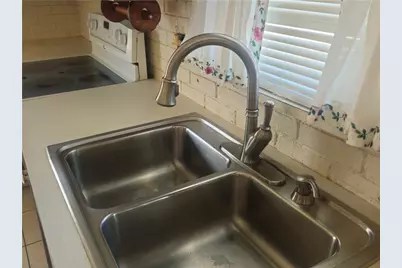 223 Wallace Street, Providence, RI 02909 - Photo 16