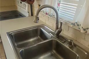 223 Wallace St, Providence, RI 02909 - Photo 16