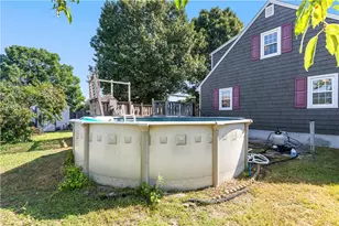 59 Wells Ave, Warwick, RI 02889 - Photo 18