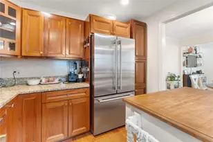 3 William St, Bristol, RI 02809 - Photo 6