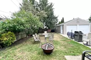 10 Hammond St, Newport, RI 02840 - Photo 4