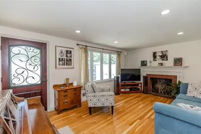 108 Elmwood Drive, North Kingstown, RI 02852 - Photo 2
