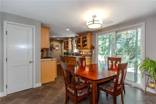 108 Elmwood Dr, North Kingstown, RI 02852 - Photo 4
