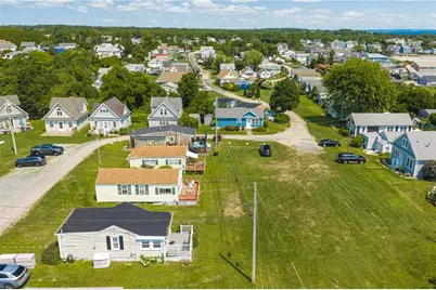 64 Burnside Avenue, Narragansett, RI 02882 - Photo 16
