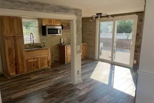 16 Hedley St, Johnston, RI 02919 - Photo 4