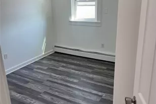 16 Hedley St, Johnston, RI 02919 - Photo 8