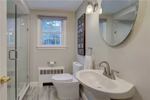 8 Lee Rd, Barrington, RI 02806 - Photo 12