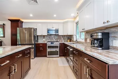 41 Mount View Avenue, North Kingstown, RI 02852 - Photo 16