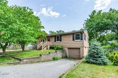 41 Mount View Avenue, North Kingstown, RI 02852 - Photo 2