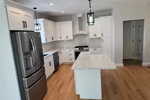 443 Seven Mile Rd, Cranston, RI 02831 - Photo 6