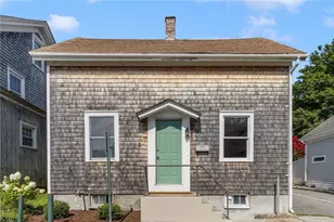 75 Tilden Ave, Newport, RI 02840 - Photo 1