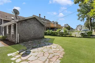 75 Tilden Ave, Newport, RI 02840 - Photo 30