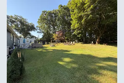 20 New York Avenue, Cumberland, RI 02864 - Photo 2