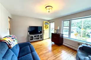 20 New York Ave, Cumberland, RI 02864 - Photo 4