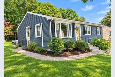 20 New York Avenue, Cumberland, RI 02864 - Photo 2
