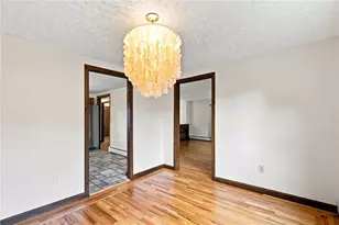 18 Continental Dr, Middletown, RI 02842 - Photo 34