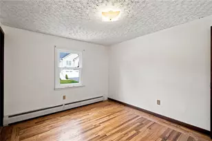 18 Continental Dr, Middletown, RI 02842 - Photo 14