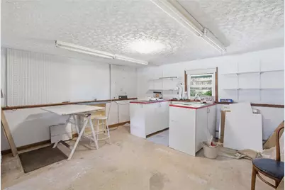 18 Continental Drive, Middletown, RI 02842 - Photo 22