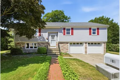 18 Continental Drive, Middletown, RI 02842 - Photo 1