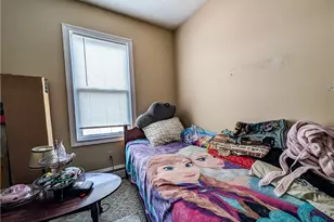 37 6th Ave, Woonsocket, RI 02895 - Photo 16