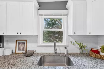 31 Elton Avenue, Warwick, RI 02889 - Photo 12