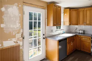 50 Driftwood Dr, Charlestown, RI 02813 - Photo 4