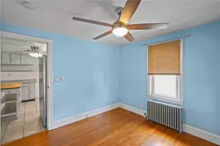 39 Wollaston St, Cranston, RI 02910 - Photo 18