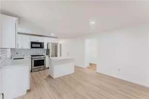 31 Ridgeway Ave, Providence, RI 02909 - Photo 4