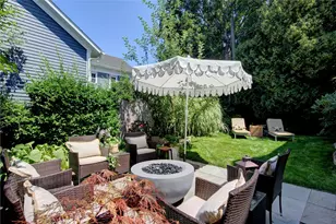 16 Sherman St, Newport, RI 02840 - Photo 6