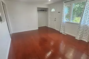 26 Fornelli St, West Warwick, RI 02893 - Photo 4