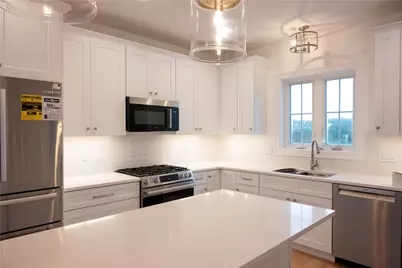 25 Bunker Hill Crossing, Portsmouth, RI 02871 - Photo 2