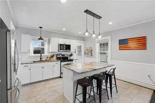 55 Friendly Rd, Cranston, RI 02910 - Photo 12